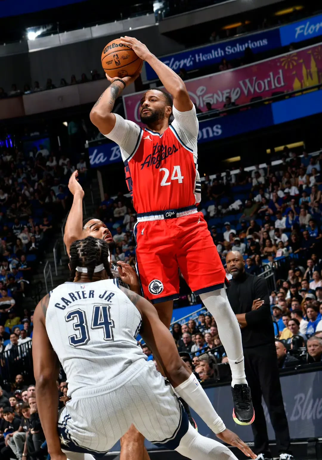 Yabo Sports-蒂姆与70激战快船分钟，重返赛场胜负难料！，字母哥焦点对战上演精彩一战-Yabo Sports