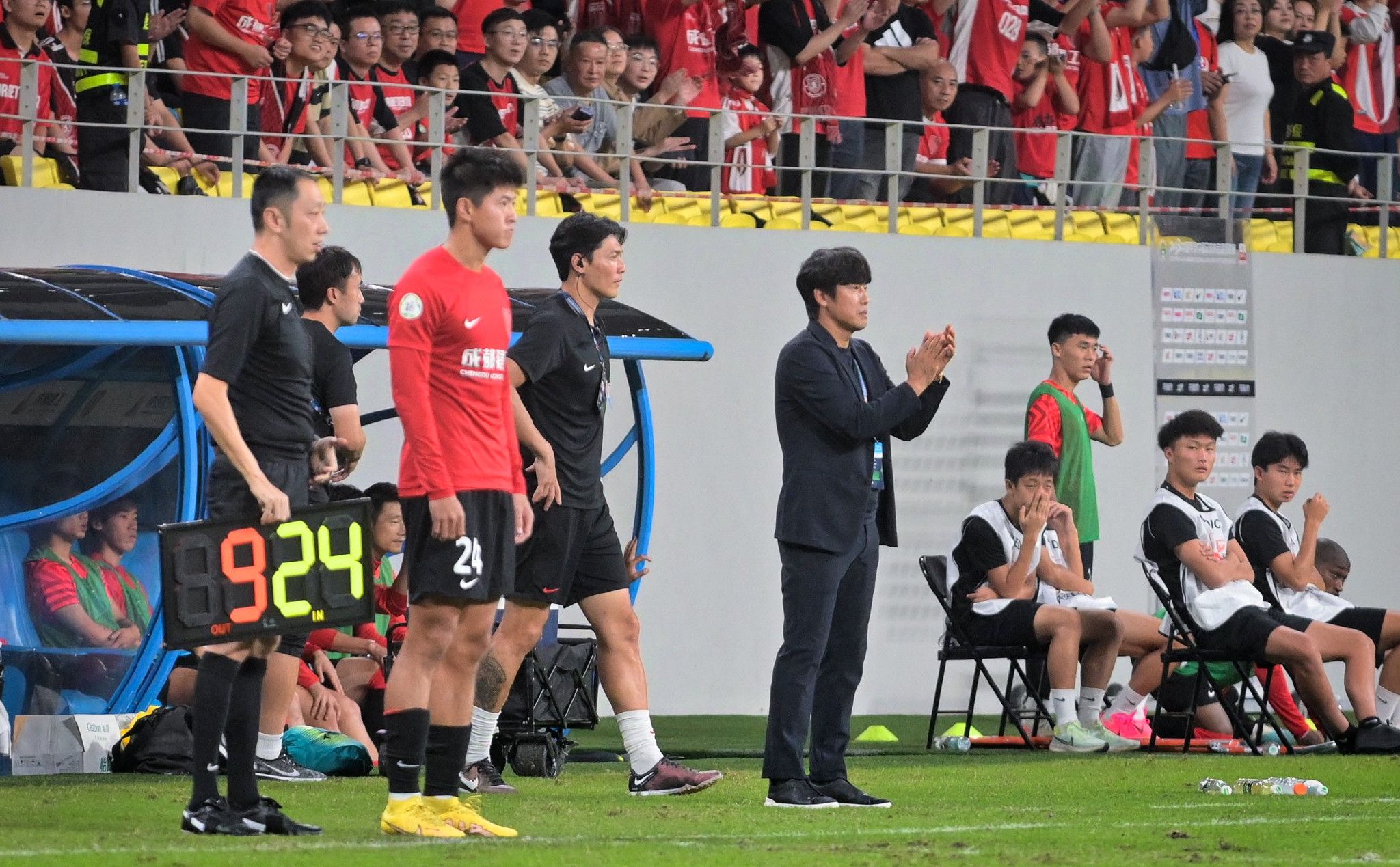 亚博体育-转折点武汉三镇止住颓势；亚冠转会期攻防权衡；话题不断；细节决定成败-亚博体育